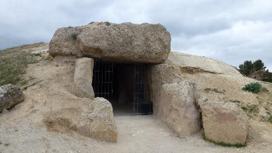 Dólmenes de Antequera, España