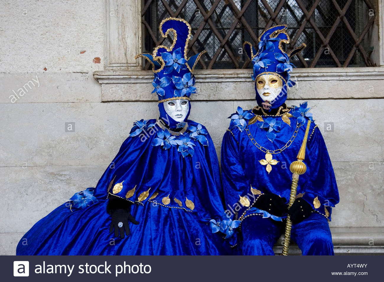 vestimenta azul